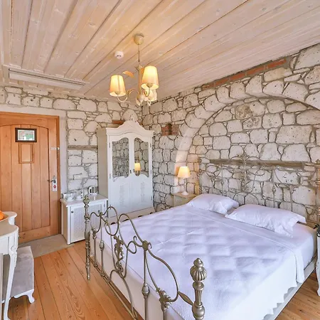 Imren - Special Category 4*